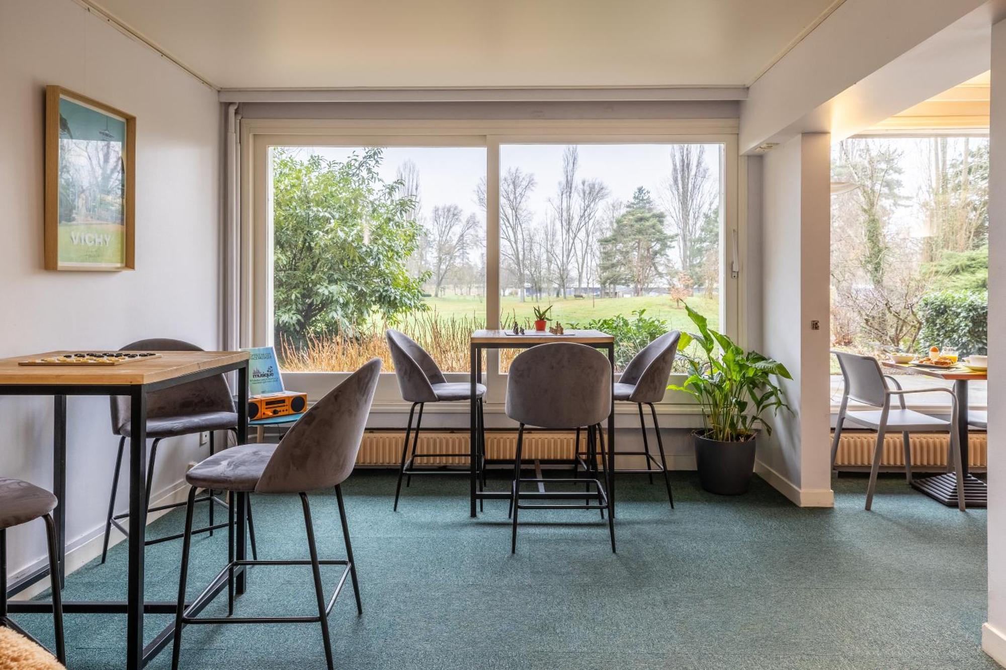 Brit Hotel Le Parc Vichy Бельрив-сюр-Алье Экстерьер фото